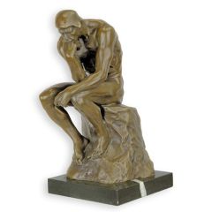 Bronzen beeld van de denker