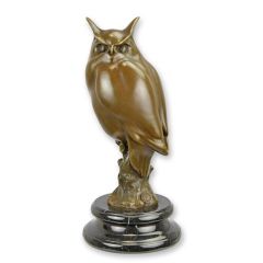 Bronzen sculptuur van een langooruil
