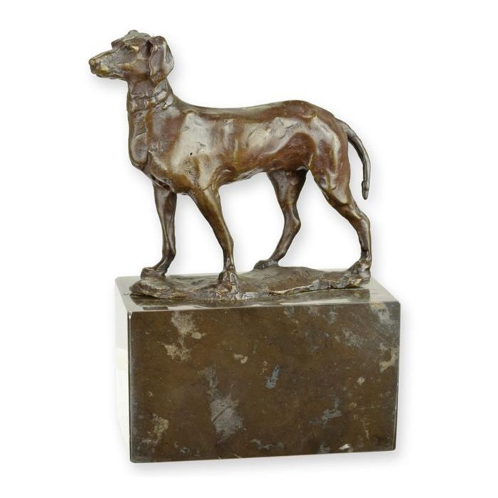 Bronzen beeld van staande greyhound op rechthoekige sokkel