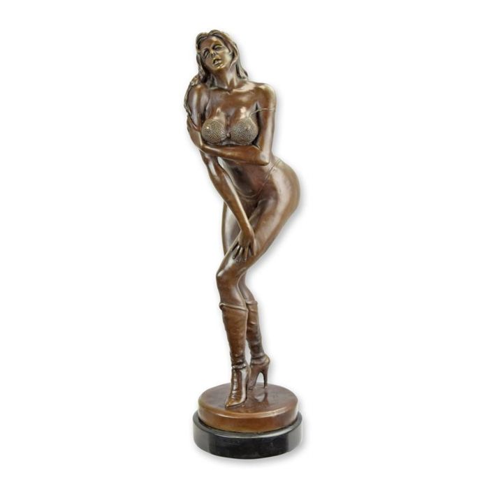 Bronzen pin-up sculptuur van vrouw in lingerie en hoge laarzen