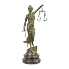 Bronzen beeld Vrouwe Justitia met blinddoek, weegschaal en zwaard