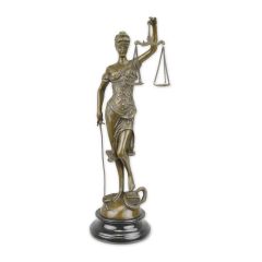 Bronzen sculptuur Vrouwe Justitia met weegschaal, zwaard en zwarte voet