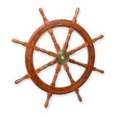Houten scheepsstuurwiel met acht handgrepen en messingkleurige middennaaf
