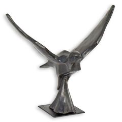 Modern bronzen beeld van een vliegende duif met wijd uitgeslagen vleugels van massief brons, breedte 62 cm
