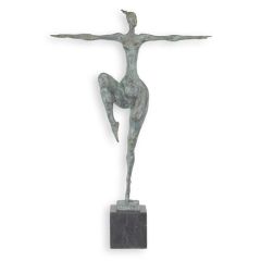Modernistisch bronzen beeld van een vrouwelijke naaktfiguur met groene patina op een zwarte marmeren voet